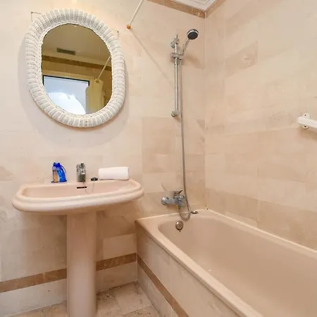 Delfines Del Puerto Apartment